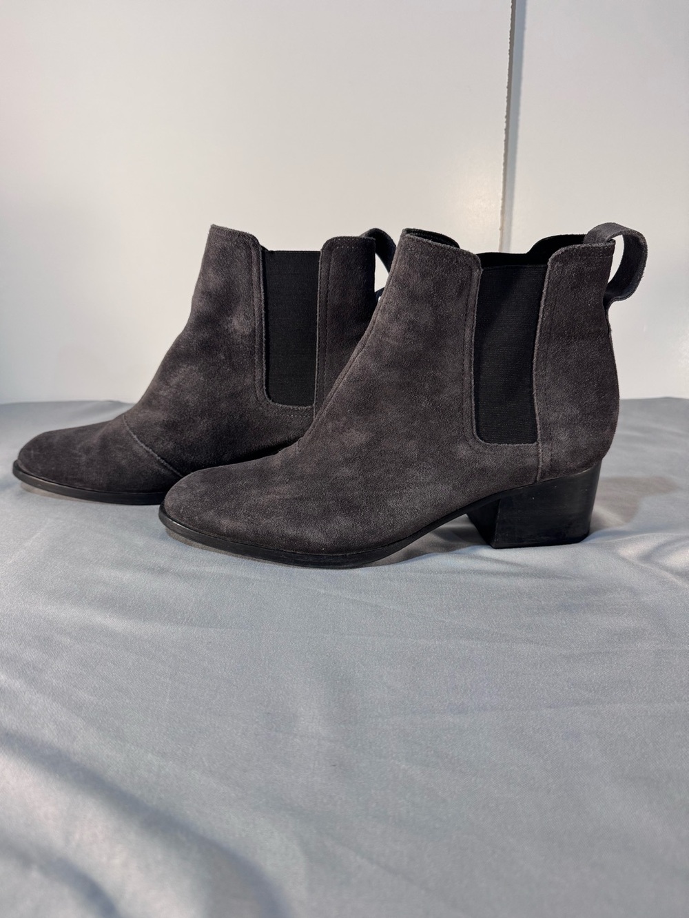 Rag & Bone Walker Chelsea Boot Gray Charcoal Suede EU 39.5 US 9.5 Block Heel